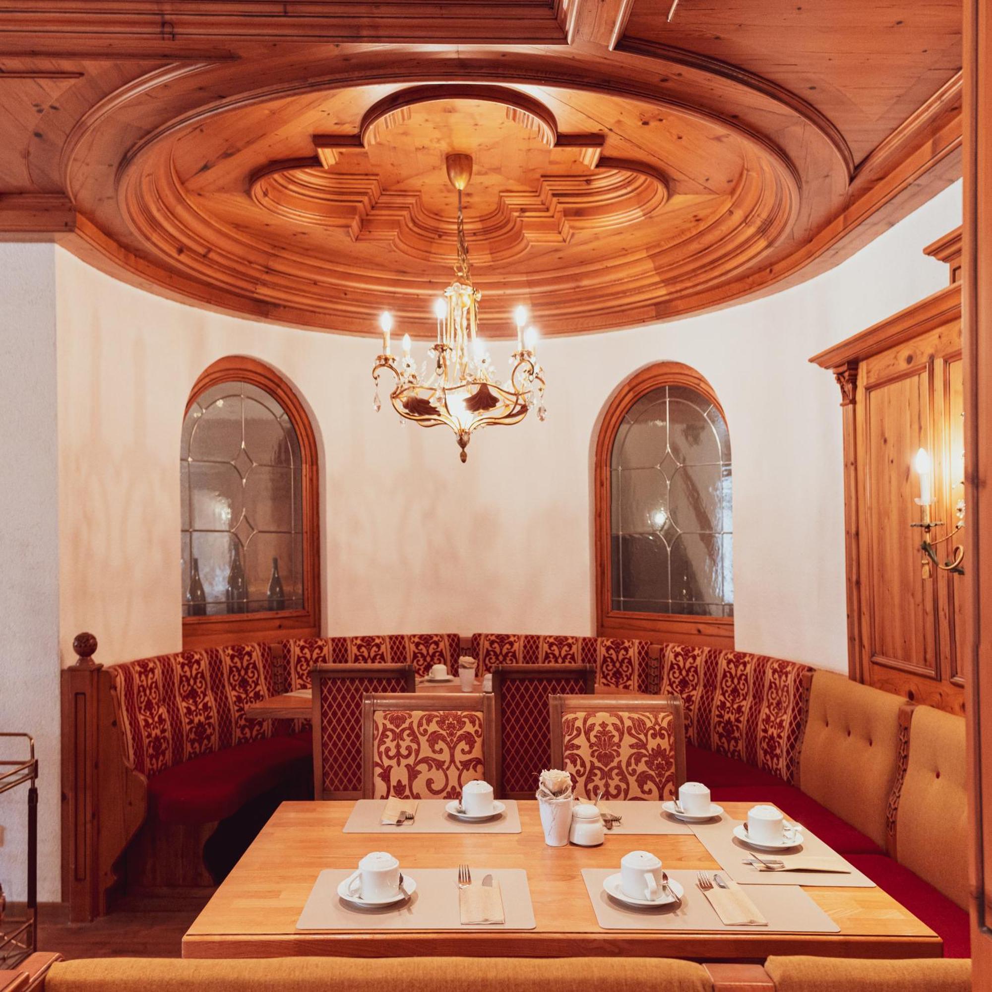 Hotel-Restaurant Kreuzberghof Tagungs- Und Veranstaltungshotel Tiefenbach  Exterior photo