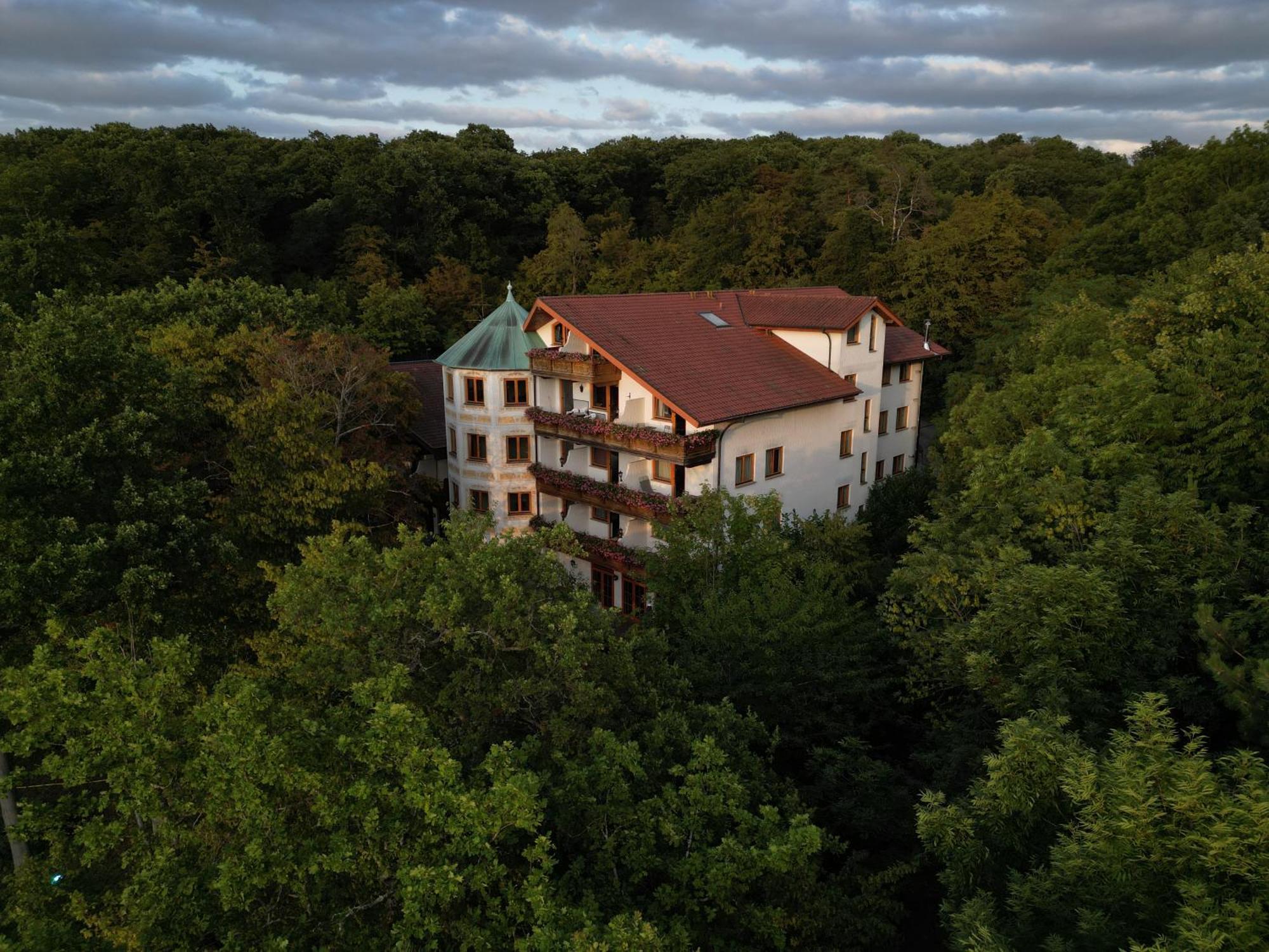 Hotel-Restaurant Kreuzberghof Tagungs- Und Veranstaltungshotel Tiefenbach  Exterior photo